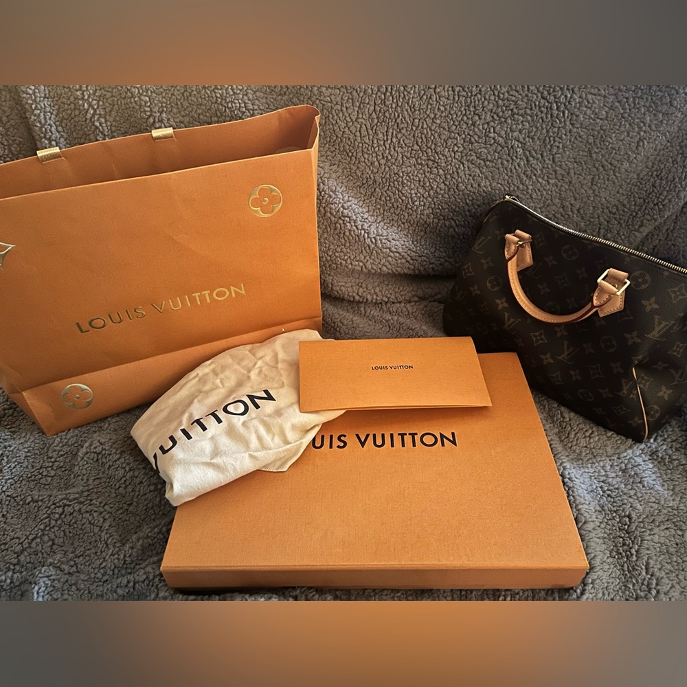 Authentic LV speedy 30